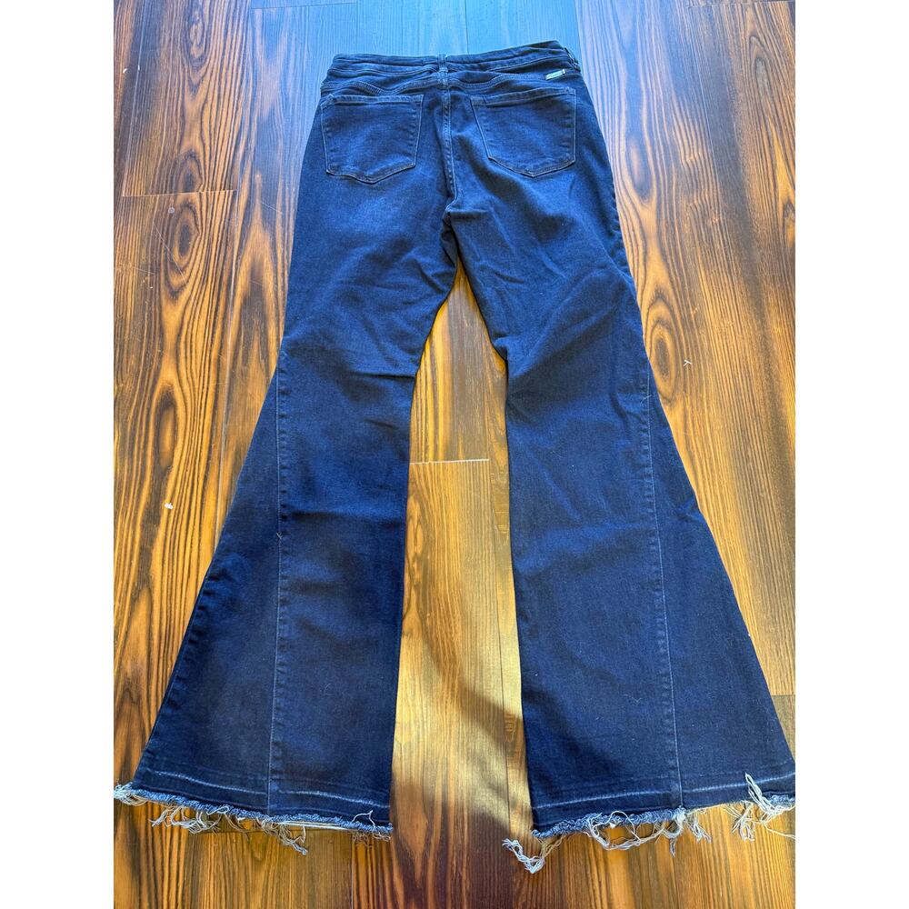 KanCan Split Front Flare Leg Raw Hem Jeans Size 11/29 - Picture 2 of 11